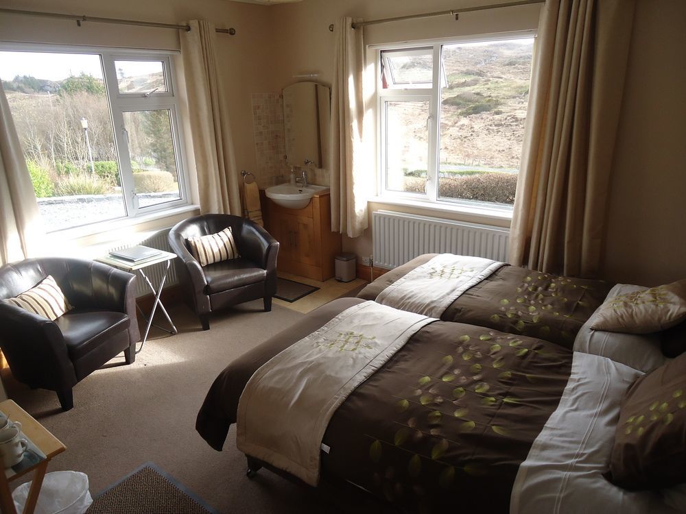 Bed and Breakfast Atlantic View Клифден Экстерьер фото