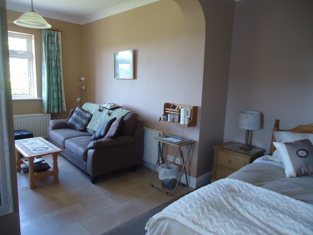 Bed and Breakfast Atlantic View Клифден Экстерьер фото